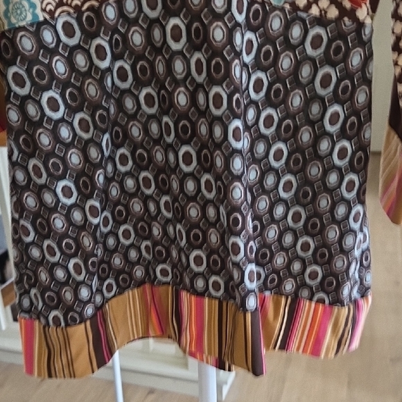 Rose Dimple Bohemian Floral V-Neck Blouse - Picture 8 of 13